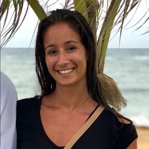 Meet your Posher, Emily